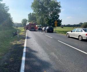 Wypadek pod Gnieznem. Motocyklista reanimowany na drodze