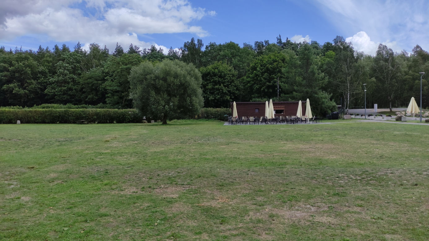 Rodzina straciła z oczu Julkę tylko na sekundy. Ogromna tragedia nad jeziorem Stelchno
