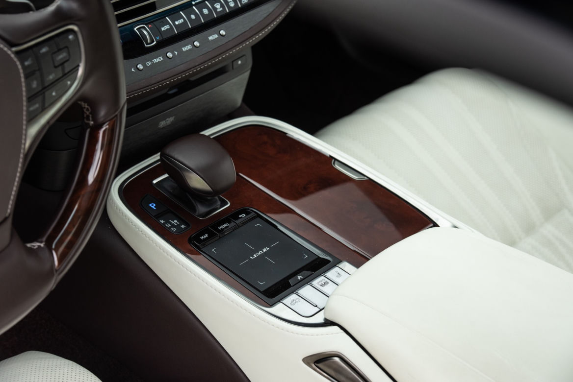 Lexus LS 500 Omotenashi 3.5 V6 417 KM
