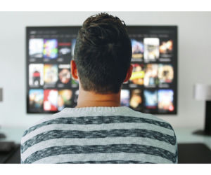 Film Wajdy o człowieku, który zmienił Polskę, już dziś w telewizji
