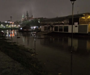 Wielka woda w Krakowie. W piątek rano fala kulminacyjna