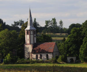 Okoliczna architektura również staje sie inspiracją - kościół w Proszowej.
