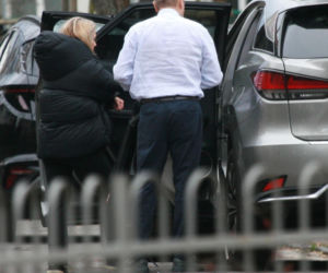 Premier Donald Tusk ruszył na pomoc żonie