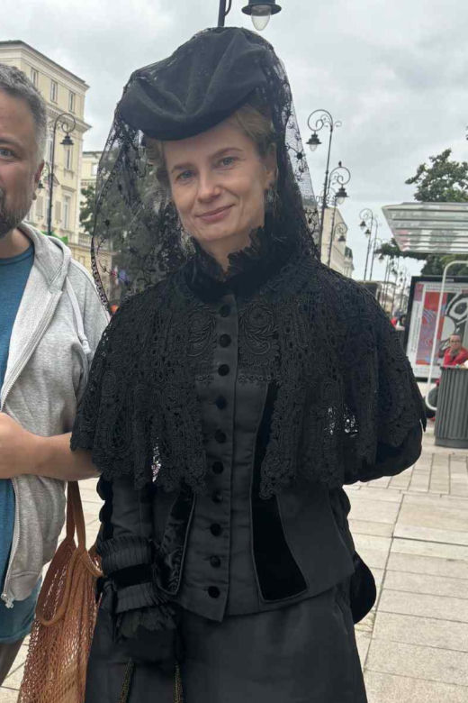 "Lalka" w szlafroku 