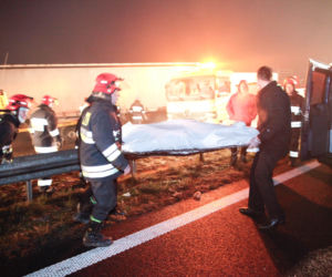 Śląskie: Karambol ok. 80 aut na drodze do Cieszyna. Zginęła jedna osoba. Trasa S1 zablokowana