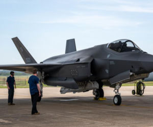 Polskie F-35 w powietrzu. Rajd Powitanie z Polską nad największymi miastami