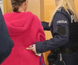 Proces matki o znęcanie się nad córeczką