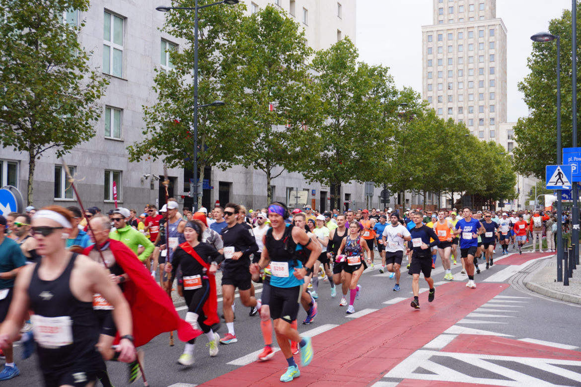 Uczestnicy Maratonu Warszawskiego 2025