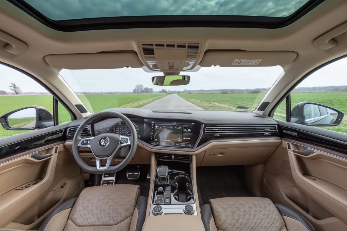 Volkswagen Touareg R Line 4.0 V8 TDI 422 KM