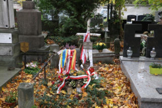 Skromniutki grób bohaterki. Wanda Traczyk-Stawska dostała muzeum, a mogiła czeka