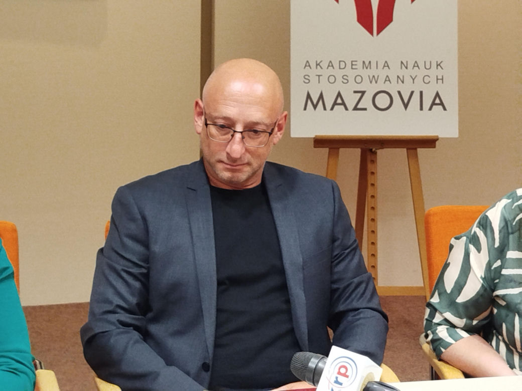 Akademia Nauk Stosowanych Mazovia prowadzi rekrutację uzupełniającą na nowy kierunek studiów – psychologię!