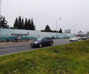 Nieznani sprawcy zniszczyli ekran akustyczny, który miał być tłem dla artystów street-art