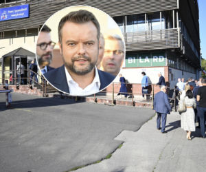 Bochenek uderzył w Morawieckiego: „Jedni grillują, inni pracują”