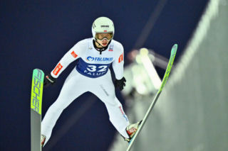 Kim jest Kacper Tomasiak? Utalentowany polski skoczek błyszczy formą w Pucharze Świata