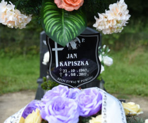 Brat zgnił w trumnie, bo ksiądz nie przyszedł na pogrzeb