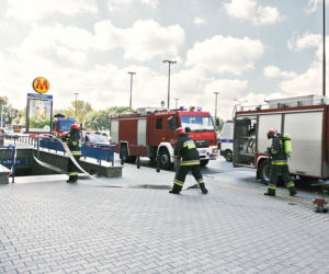 Paczka z ciastem zablokowała metro