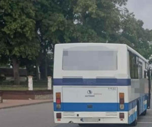 Wiózł ludzi był pijany