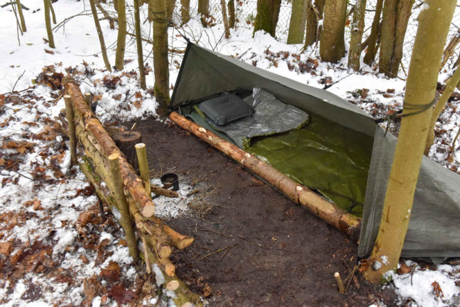 W Toruniu na siarczystym mrozie szkolą się cywile
