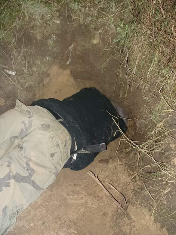 Raciąż. Szczeniaki uwięzione pod ziemią. Ratującym je ludziom groziło wielkie niebezpieczeństwo! [WIDEO, ZDJĘCIA]