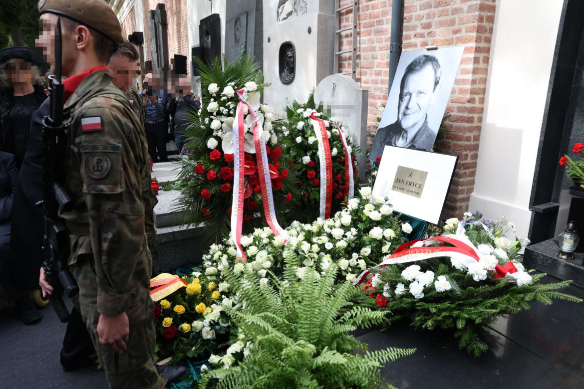 Tak pożegnały Jana Frycza córka i wnuczka. Trudno się nie rozpłakać