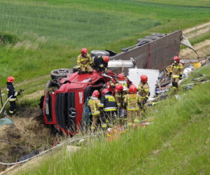Wypadek na A4 w Imielinie! Ciężarówka runęła z 15 metrów!