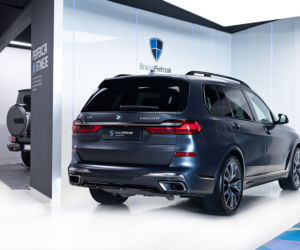 C-BooL jeździ BMW X7 M50d