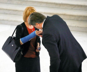 Nie całujcie Szczypińskiej w gips