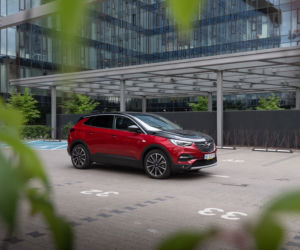 Opel Grandland X Hybrid4