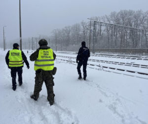Operacja „TOR” w Małopolsce. Wzmożone patrole na torach po aktach dywersji