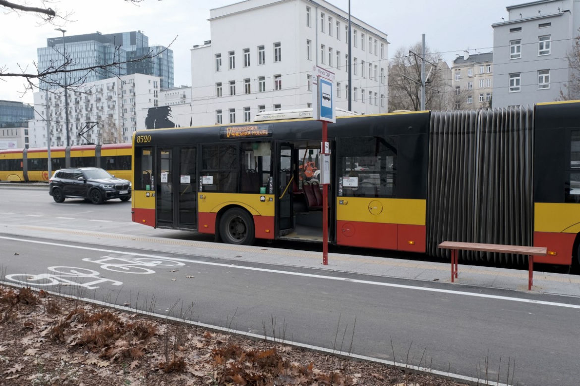 Nowa al. Jana Pawła II pełna niedoróbek i absurdów