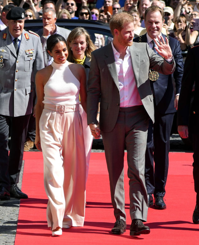  Meghan Markle nigdy nie była w ciąży". Okrutne plotki o rodzinie królewskiej!