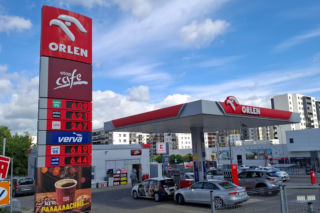 Diesel w dół, benzyny bez zmian. Jakie ceny paliw czekają nas w piątek?