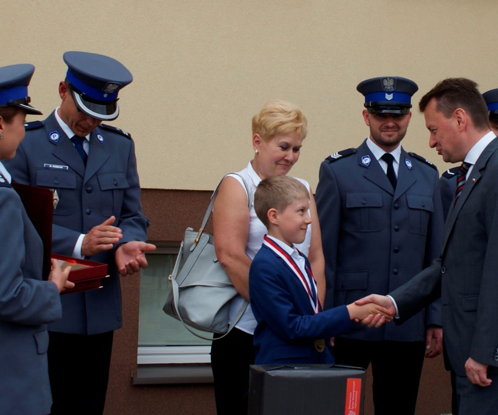 Dostał medal i hulajnogę
