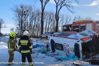 Jest kolejna ofiara wypadku karetki pod Wągrowcem! Nie żyje jedna z pacjentek