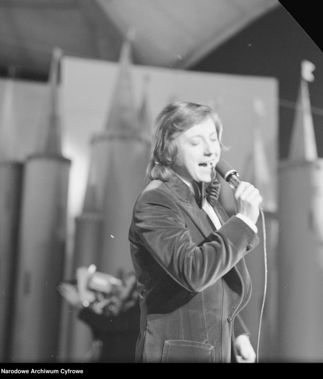 QUIZ PRL. Jaka to melodia. Hity z czasów PRL: zgadnij, kto je wykonywał