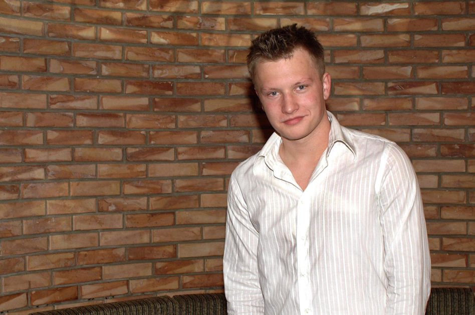 Od nastolatka z "Na Wspólnej" do eleganckiego mężczyzny. Tak zmieniał się Jakub Wesołowski