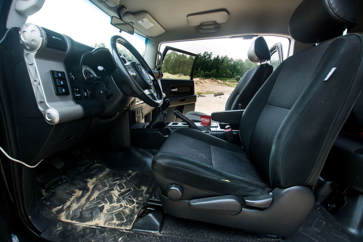 Toyota FJ Cruiser 4.0 V6 z instalacją CNG