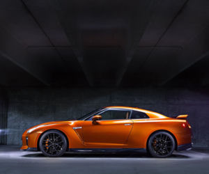 Nissan GT-R lifting 2017