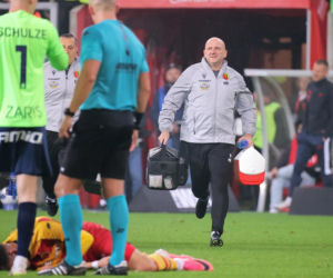 Jagiellonia perfidnie skręcona przez sędziów. Burza po meczu z Górnikiem