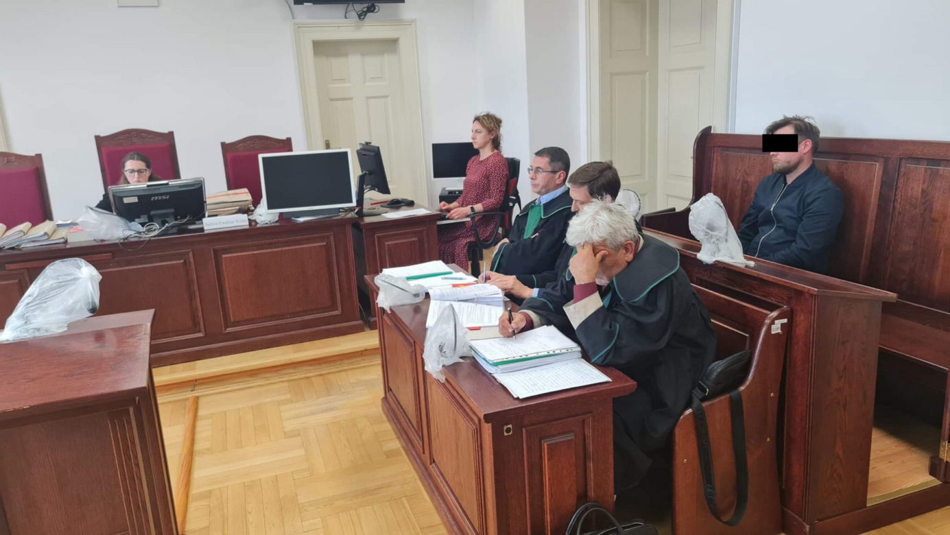 Z impetem wjechał w wózek z bliżniakami! Kubuś zmarł w szpitalu. Sprawca usłyszał wyrok