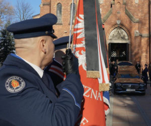 Piotr ubrał mundur, ucałował rodzinę i wyszedł do pracy. Jego serce nagle przestał bić
