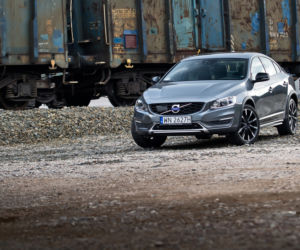 Volvo S60 Cross Country D4 AWD Summum