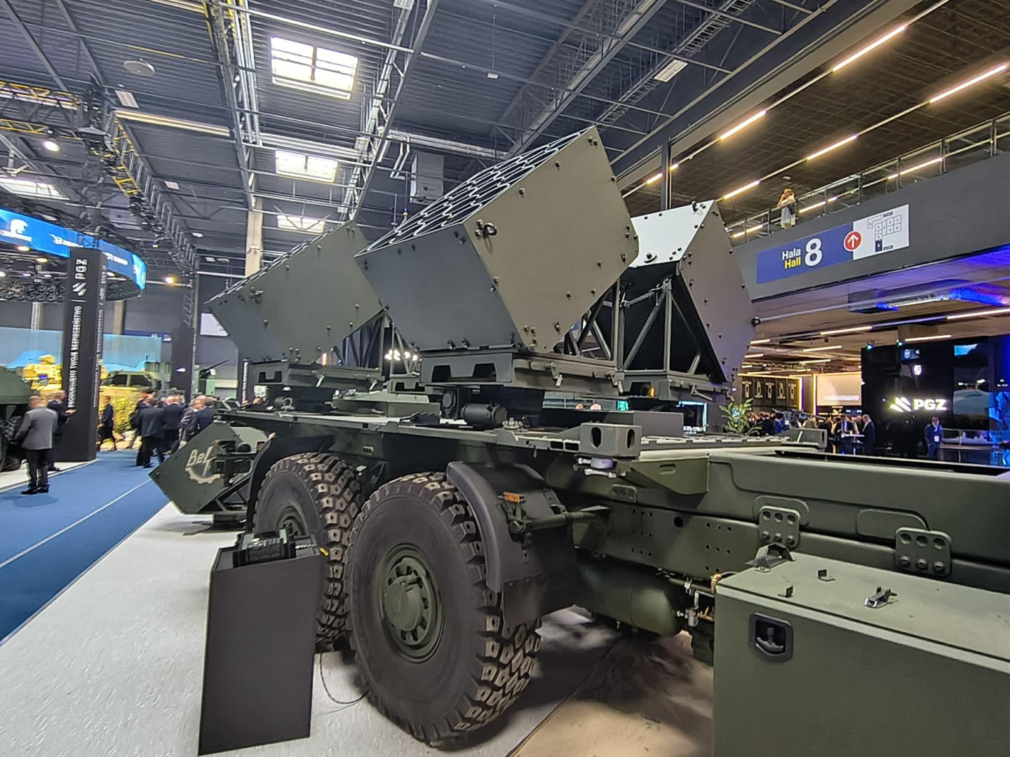 Modułowy System Minowania Narzutowego na podwoziu Tatra. Polski i czeski przemysł zbrojeniowy prezentują wspólny produkt eksportowy