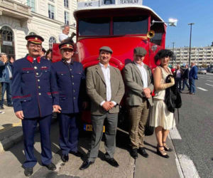 Najstarszy autobus w Warszawie wrócił na ulice. Ma prawie 90 lat! [ZDJĘCIA]