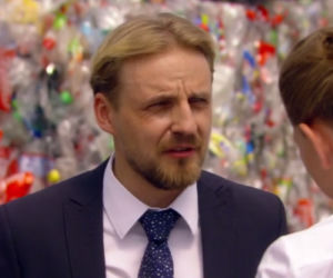 O mnie się nie martw 3 odcinek 2, Krzysiek Małecki (Paweł Domagała), Pola (Alicja Stasiewicz)