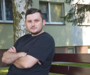 Wymienili mi pół głowy
