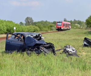Wypadek na przejeździe kolejowym w Stobnie