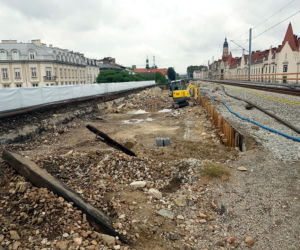 Koniec kolejowego nasypu w centrum Krakowa