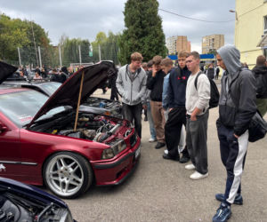 Uczniowie Samochodówki pokazali swoje auta po tuningu