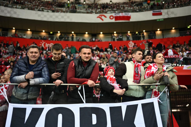 Tak się bawią kibice na meczu Polska - Albania. Gorąca atmosfera na PGE Narodowym